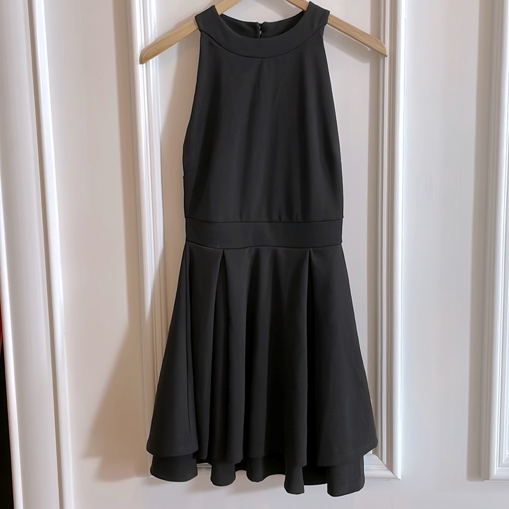 Cute black dress :)